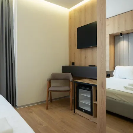 Seaside 4*